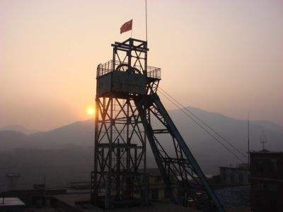 陕西铅硐山铅锌矿采掘工程